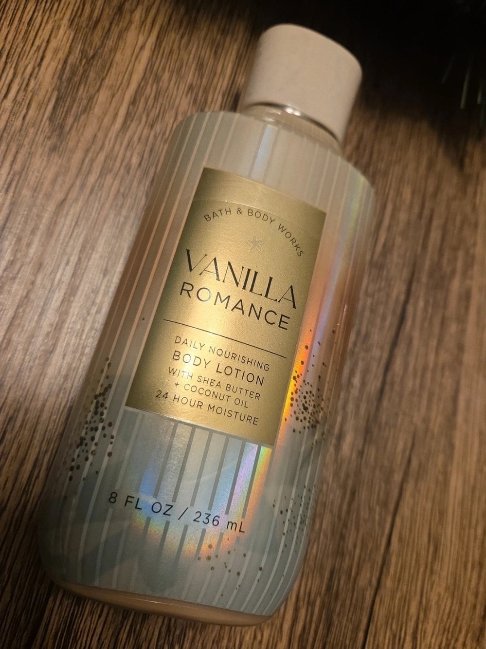 Bath & Body Works Vanilla Romance Daily Nourishing Body Lotion - Pearl White